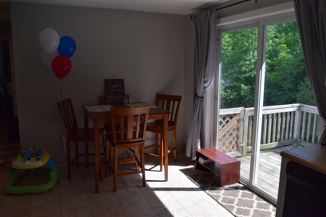 149 Hampstead Road Sandown, NH 03873 - Photo 5 of 11