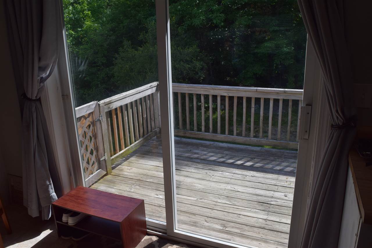 149 Hampstead Road Sandown, NH 03873 - Photo 6 of 11