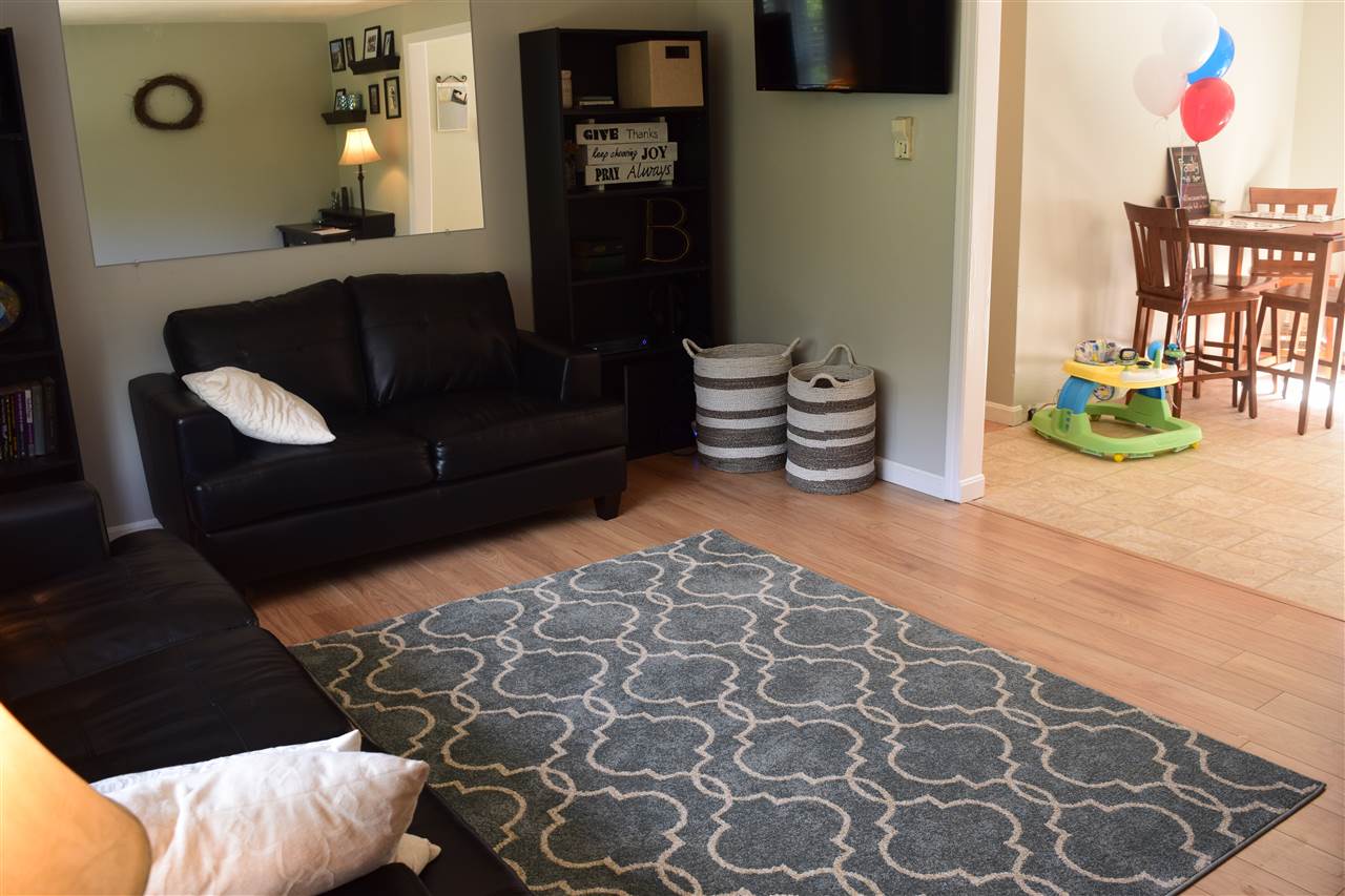 149 Hampstead Road Sandown, NH 03873 - Photo 7 of 11
