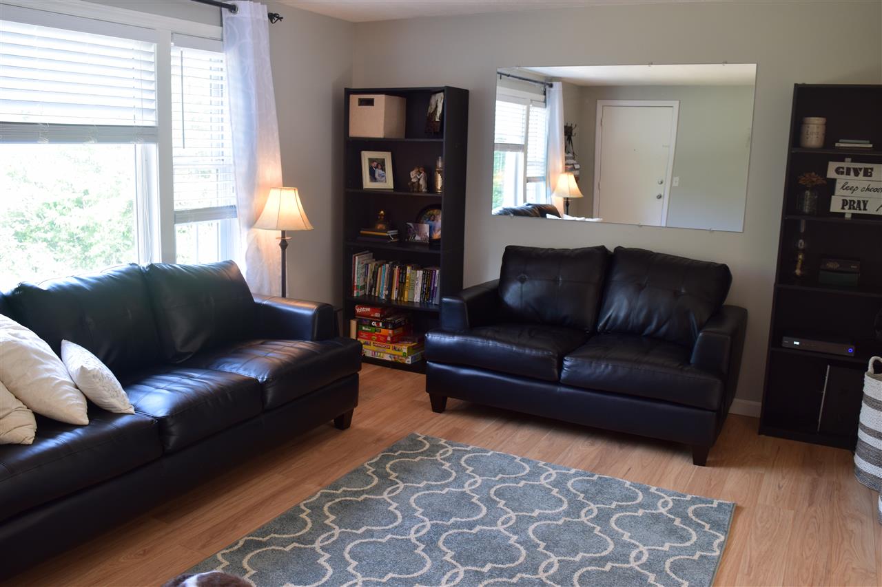 149 Hampstead Road Sandown, NH 03873 - Photo 8 of 11