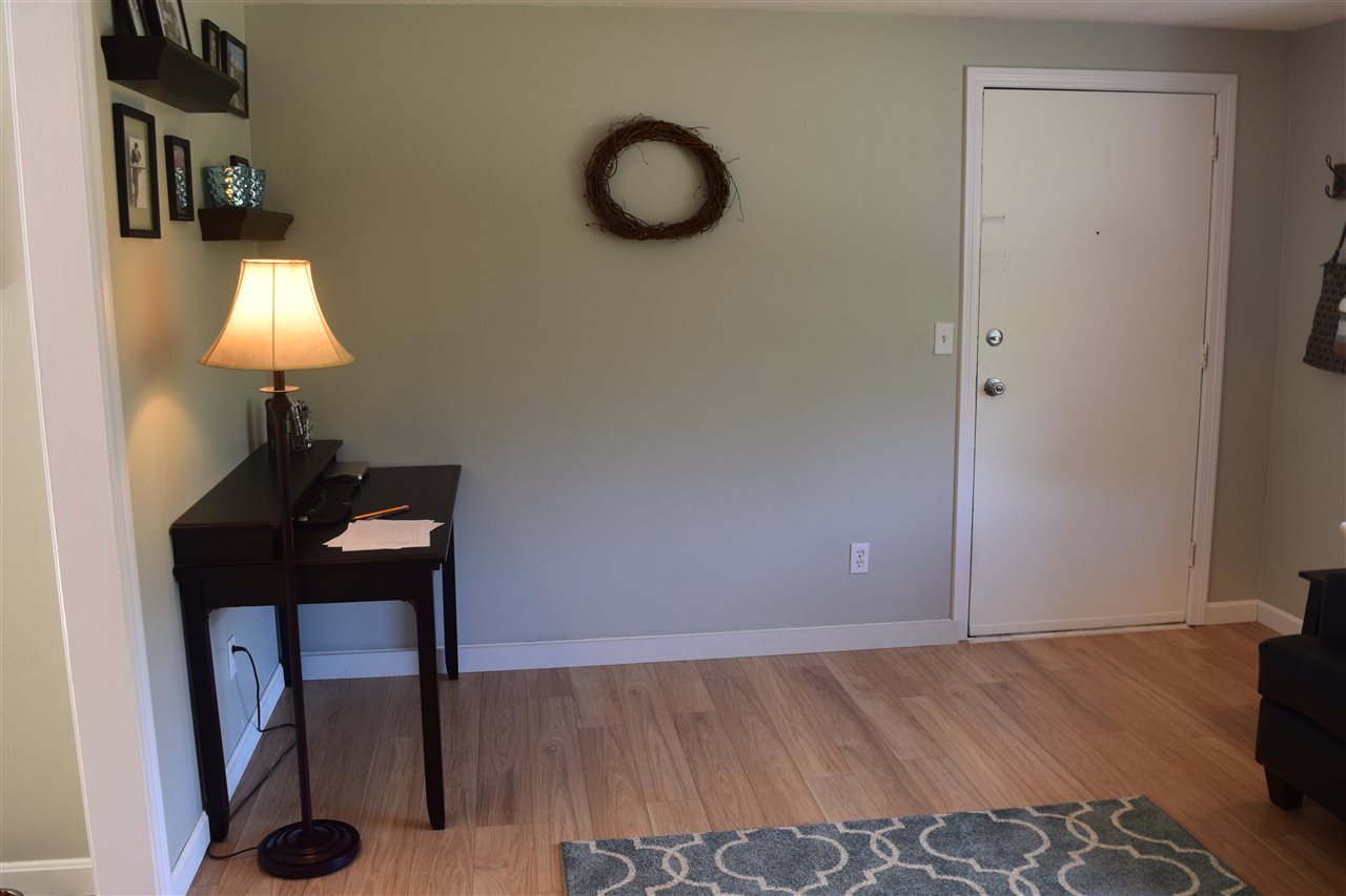 149 Hampstead Road Sandown, NH 03873 - Photo 9 of 11