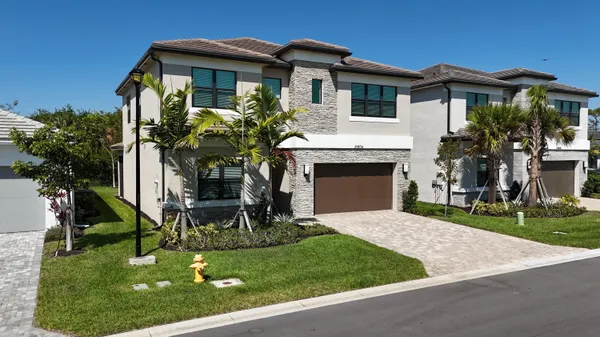 $4,100 | 20806 Thistle Leaf Lane, Estero, FL 33928