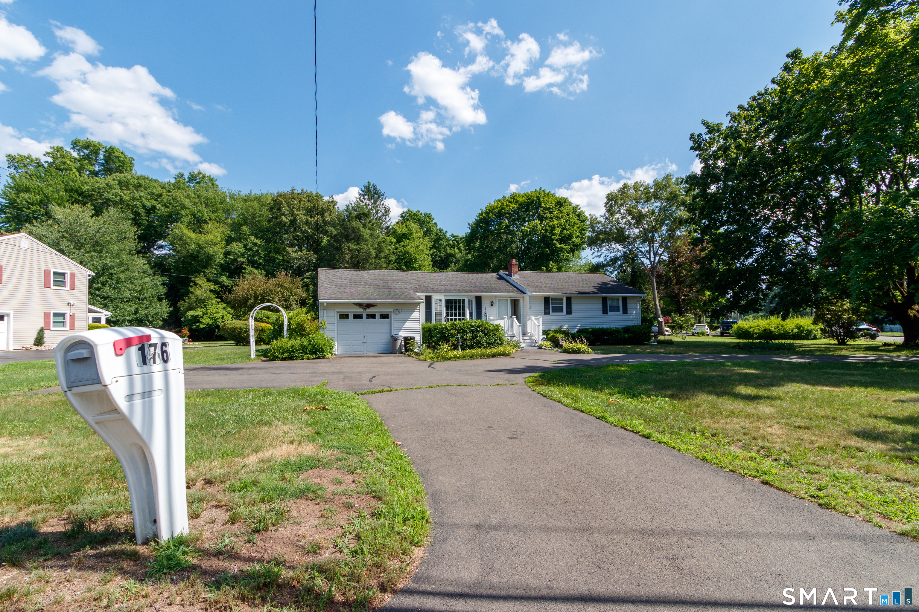 176 Clintonville Road North Haven, CT 06473 - Photo 32 of 38