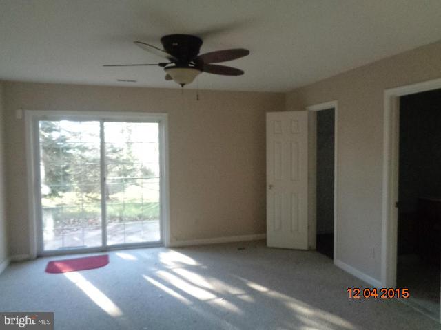 268 Red Clay Road Laurel, MD 20724 - Photo 3 of 9 Living Room
