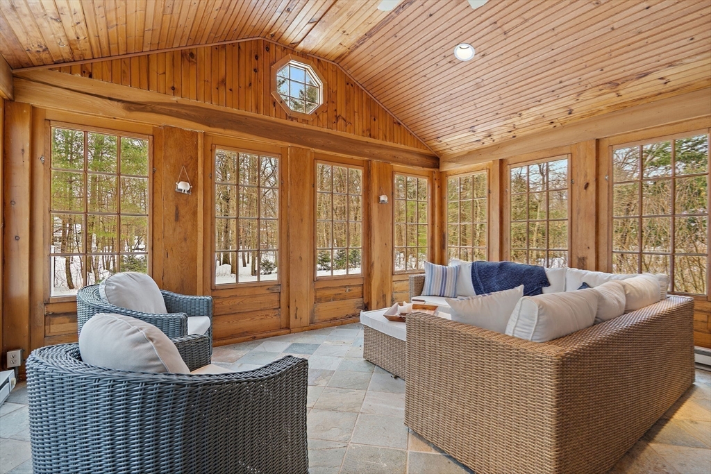 48 Chanticleer Road Sudbury, MA 01776 - Photo 11 of 37