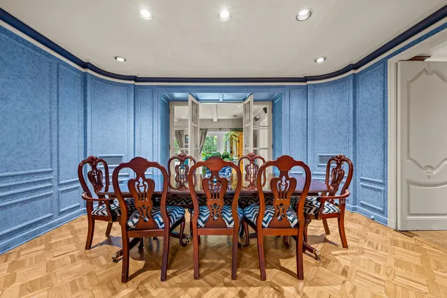 $2,375,000 | 908 Elm Place, Glencoe, IL 60022