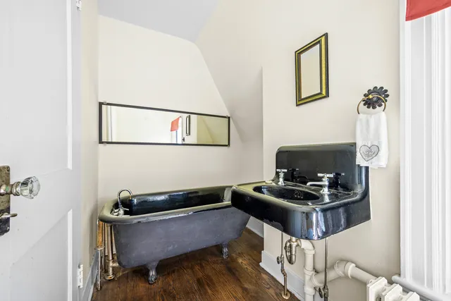 $2,375,000 | 908 Elm Place, Glencoe, IL 60022