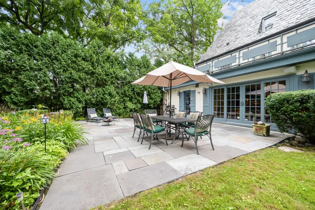 $2,375,000 | 908 Elm Place, Glencoe, IL 60022