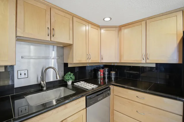 $230,000 | 207 5th Avenue Southwest, Unit 802, Rochester, MN 55902