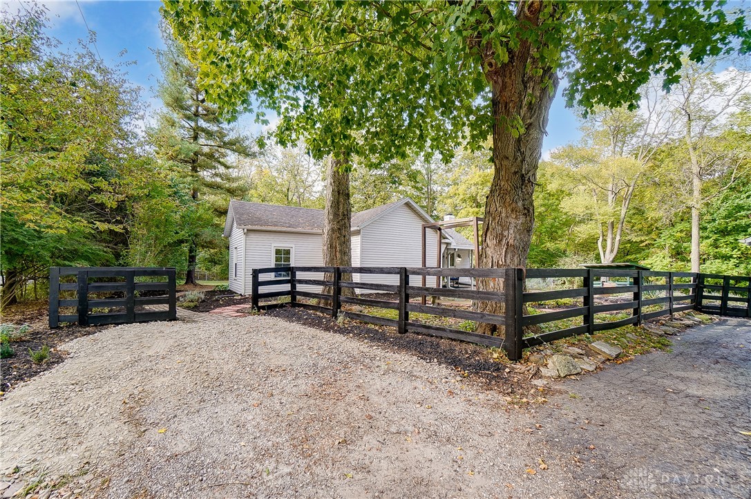 2337 East Alex Bell Road Centerville, OH 45459 - Photo 34 of 49