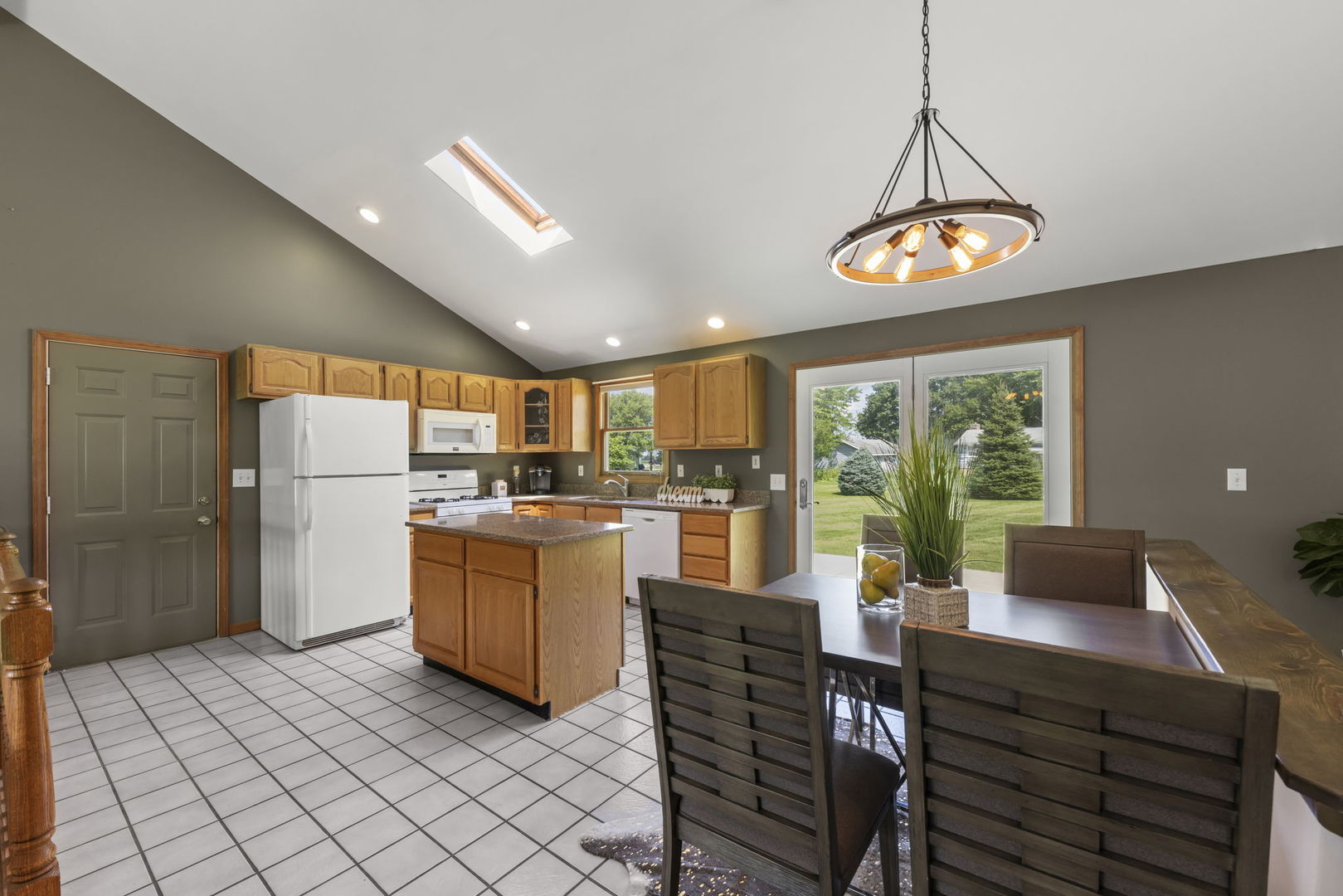 12475 Fox Road Yorkville, IL 60560 - Photo 10 of 39