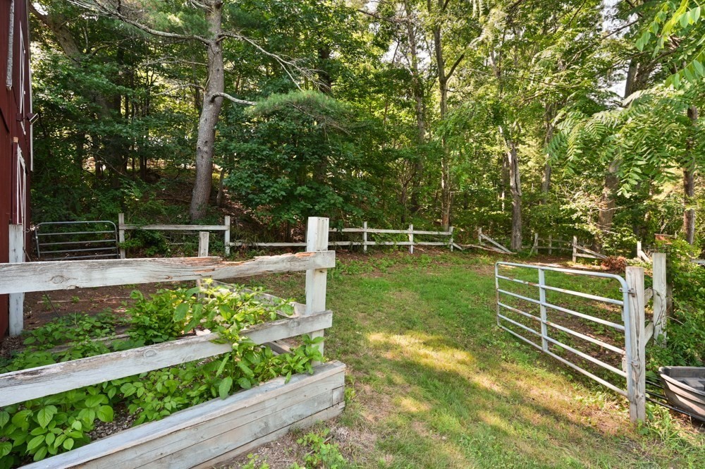 367 Linebrook Road Ipswich, MA 01938 - Photo 33 of 41
