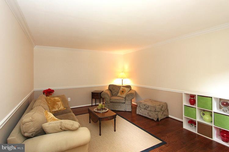10731 Midsummer Drive Reston, VA 20191 - Photo 1 of 30 Living Room
