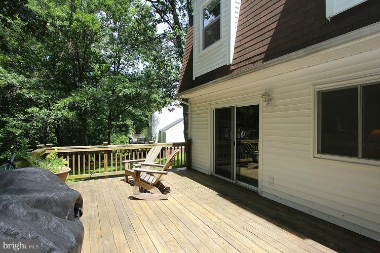 10731 Midsummer Drive Reston, VA 20191 - Photo 7 of 30 Exterior (Rear)