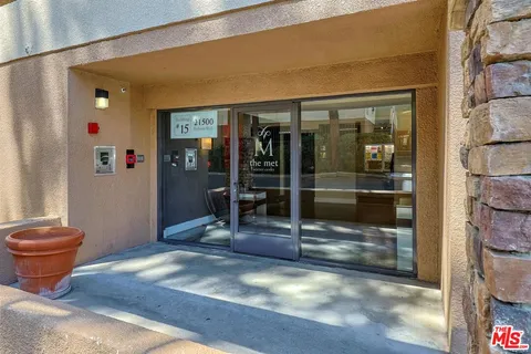 $549,000 | 21500 Burbank Boulevard, Unit 329, Woodland Hills, CA 91367