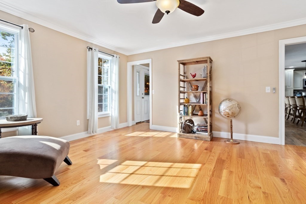 26 Ridge Road Pepperell, MA 01463 - Photo 6 of 37