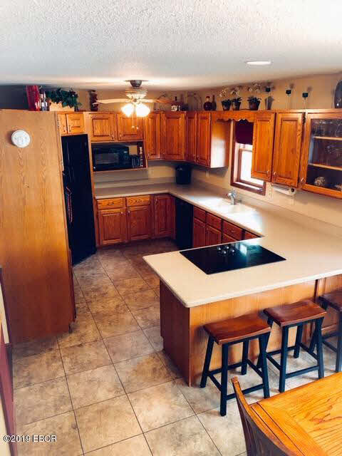 1813 Calico Road Marion, IL 62959 - Photo 3 of 15