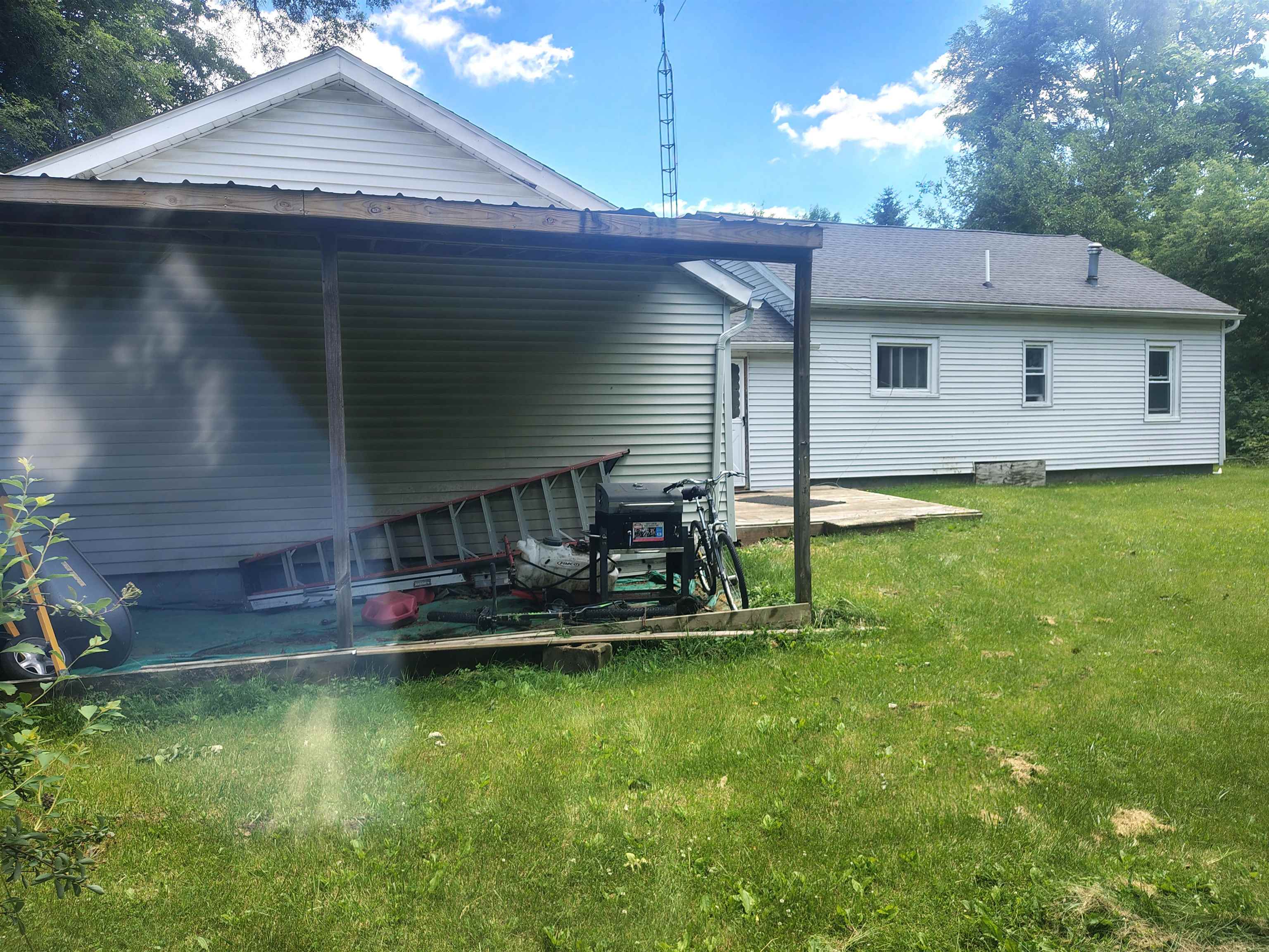 210 Doepker Road Owosso, MI 48867 - Photo 6 of 33