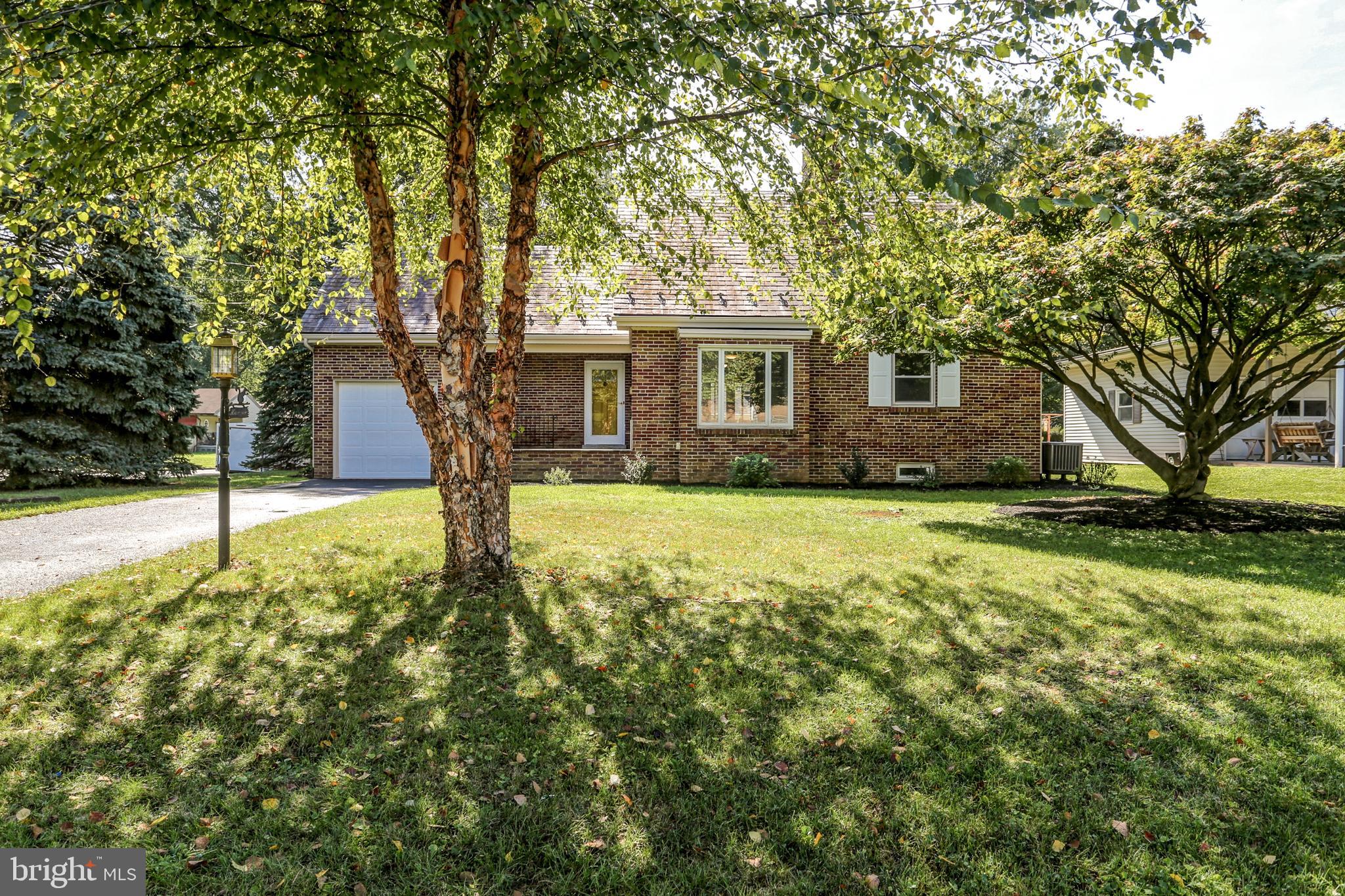 450 Ridge Road Elizabethtown, PA 17022 - Photo 2 of 47