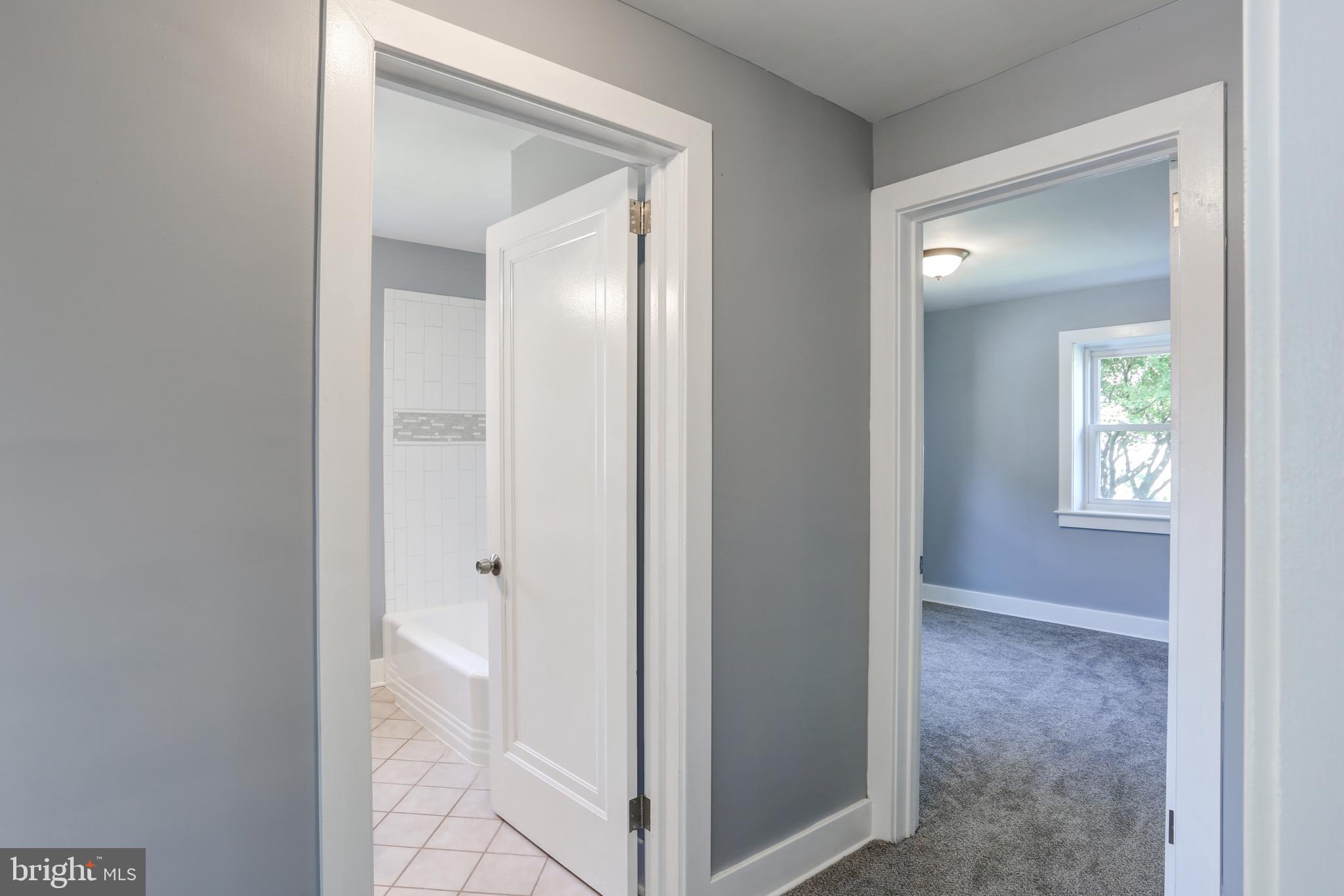 450 Ridge Road Elizabethtown, PA 17022 - Photo 24 of 47 1st floor hallway