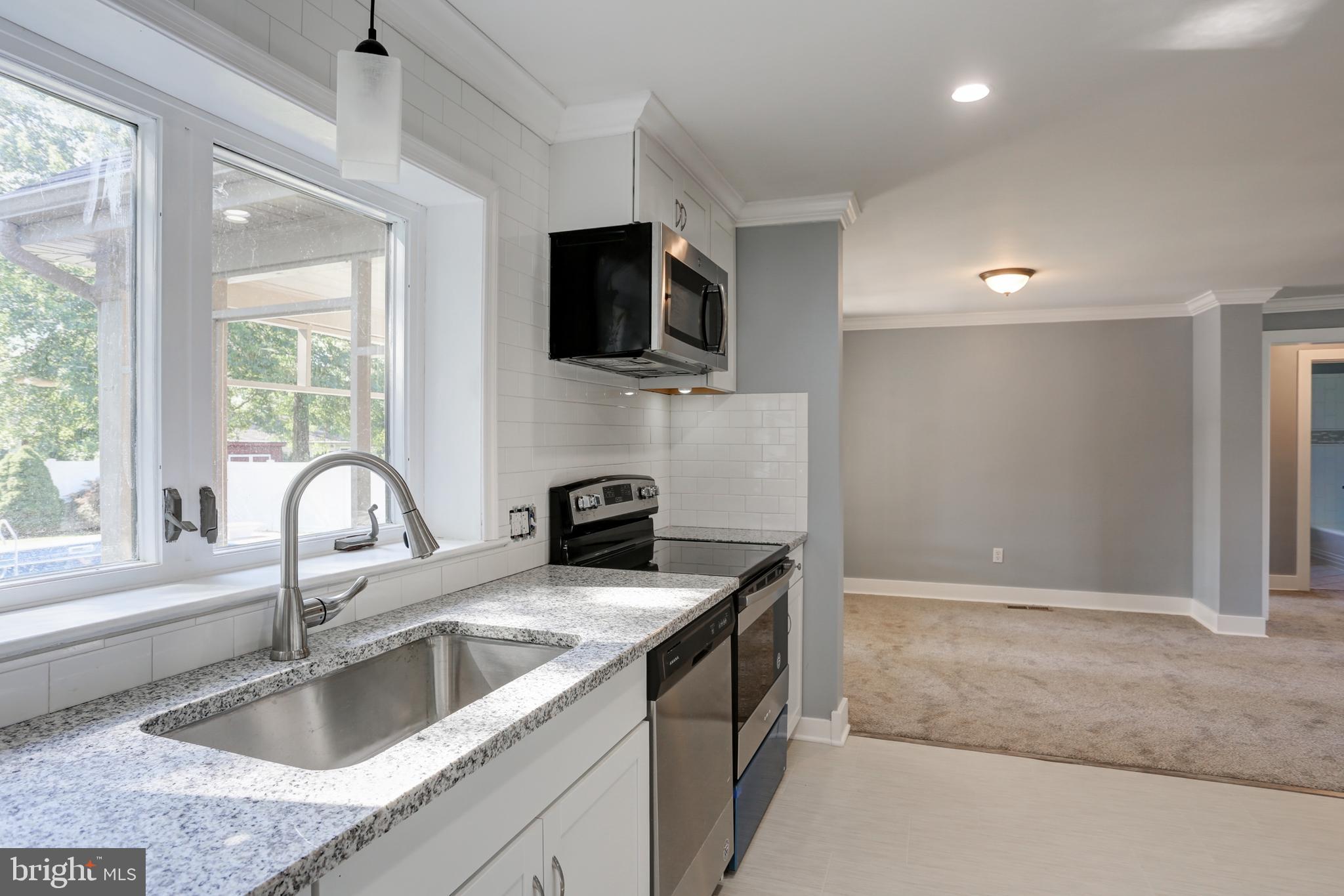 450 Ridge Road Elizabethtown, PA 17022 - Photo 8 of 47 Kitchen sink