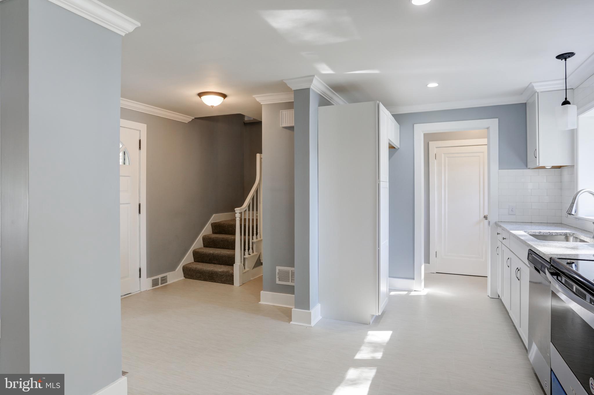 450 Ridge Road Elizabethtown, PA 17022 - Photo 9 of 47 Foyer