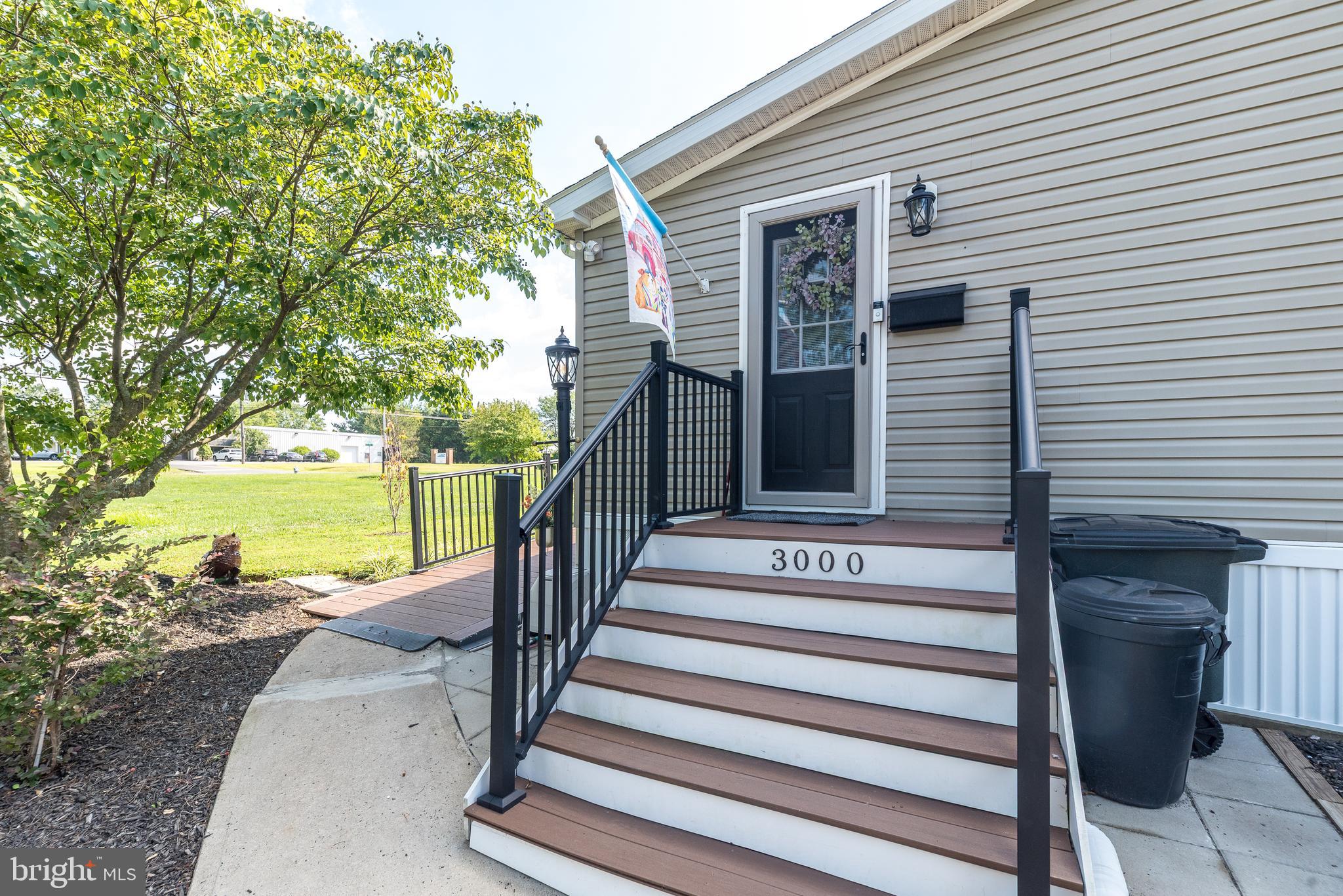 3000 Walnut Lane Telford, PA 18969 - Photo 2 of 40 Side Entry