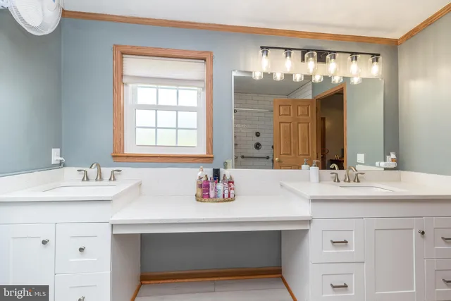 $239,900 | 3000 Walnut Lane, Telford, PA 18969