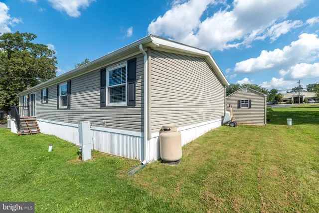 $239,900 | 3000 Walnut Lane, Telford, PA 18969