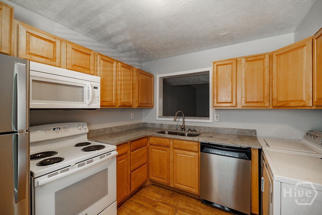 1138 Barnett Shoals Road Athens, GA 30605 - Photo 7 of 31