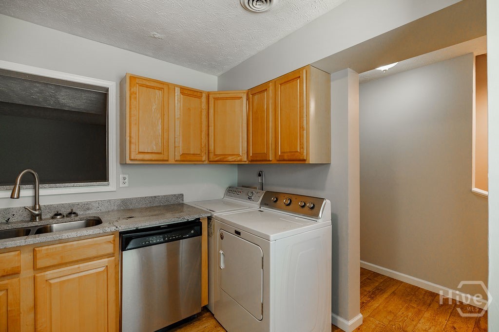1138 Barnett Shoals Road Athens, GA 30605 - Photo 8 of 31