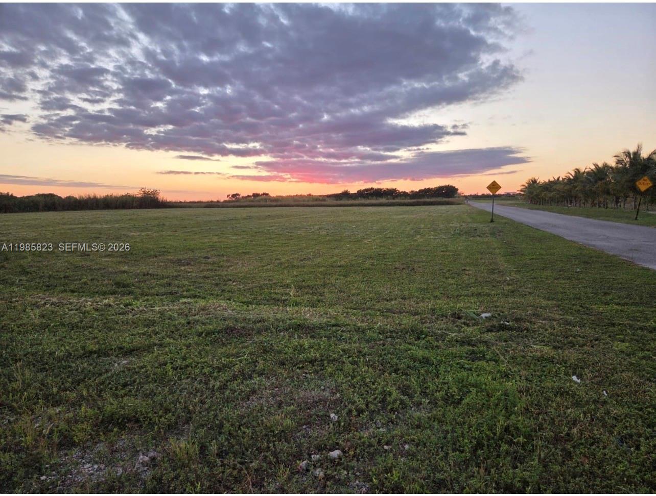 35250 Southwest 218th Avenue Homestead, FL 33034 - Photo 1 of 12