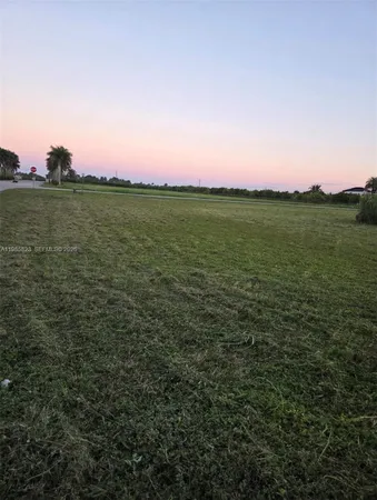 a view of yard with ocean view