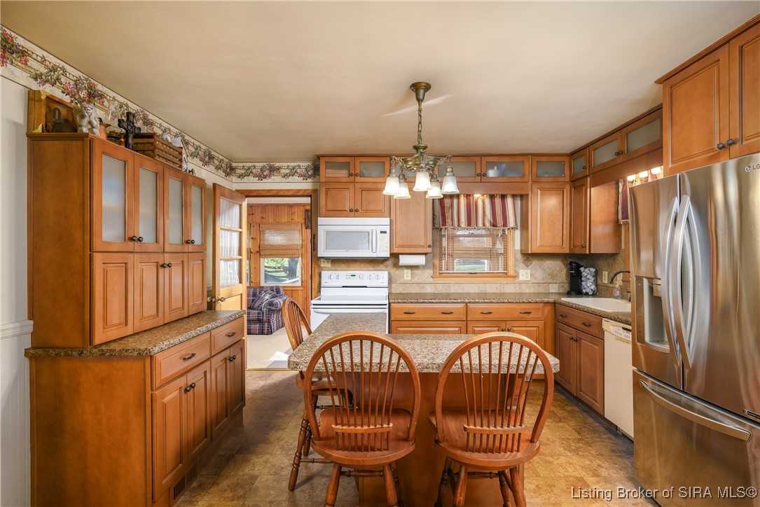 6807 Atkins Road Floyds Knobs, IN 47119 - Photo 12 of 37