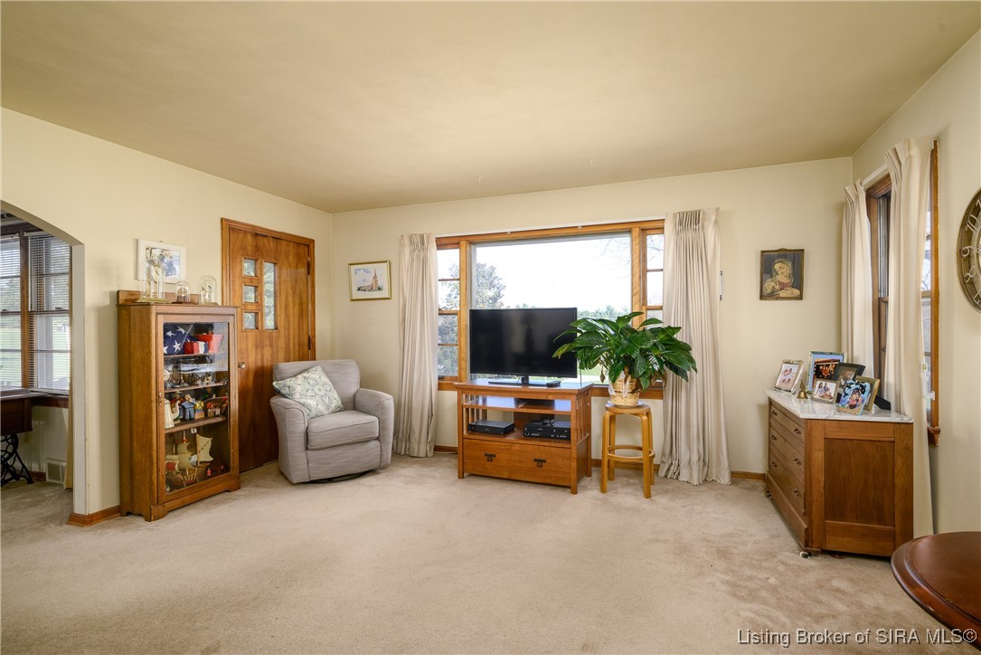 6807 Atkins Road Floyds Knobs, IN 47119 - Photo 13 of 37