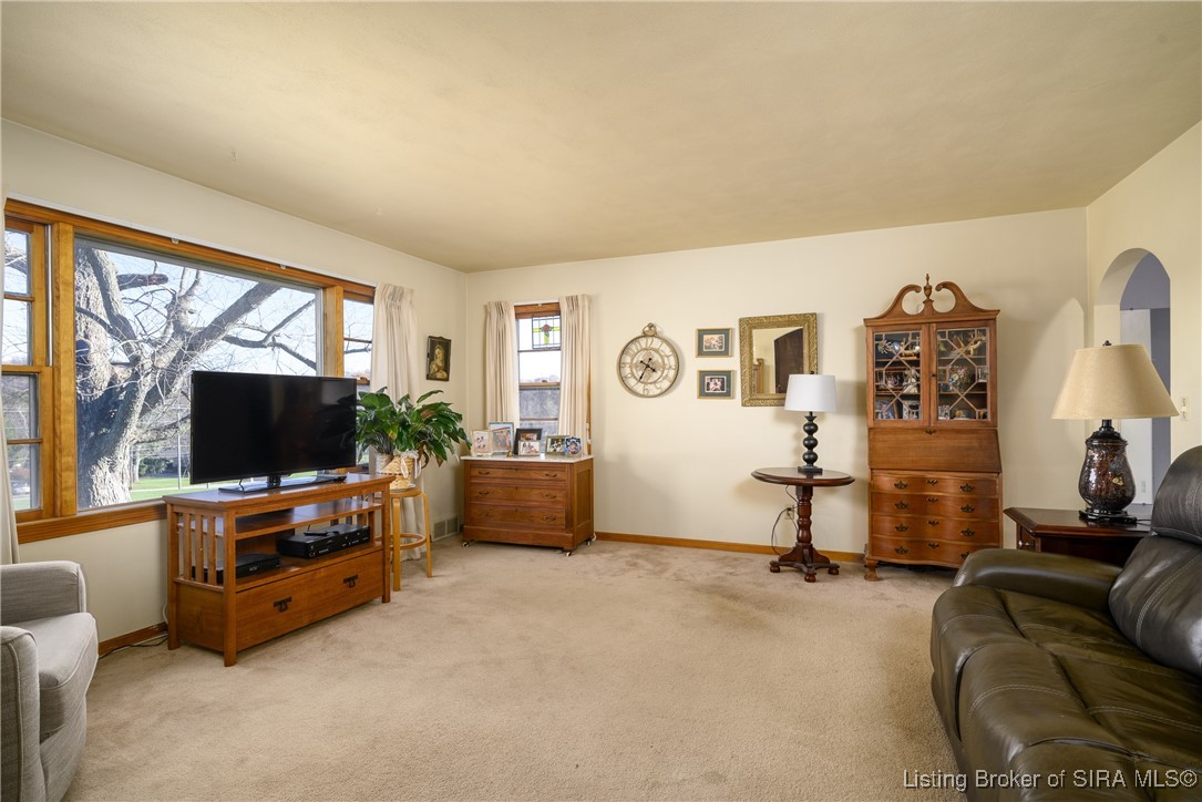 6807 Atkins Road Floyds Knobs, IN 47119 - Photo 15 of 37