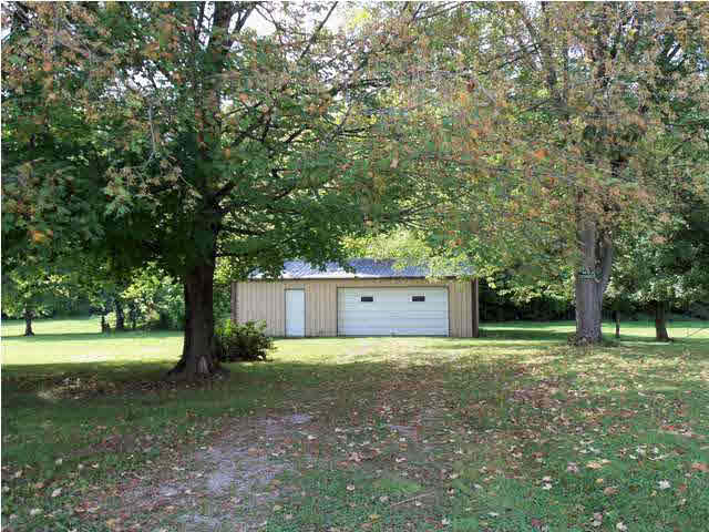 166 Geyer Road Boonville, IN 47601 - Photo 6 of 17 Gallery Image 6