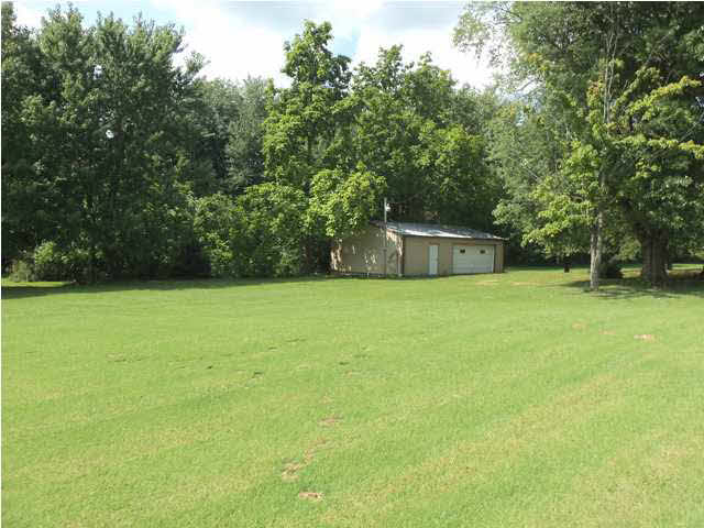166 Geyer Road Boonville, IN 47601 - Photo 9 of 17 Gallery Image 9
