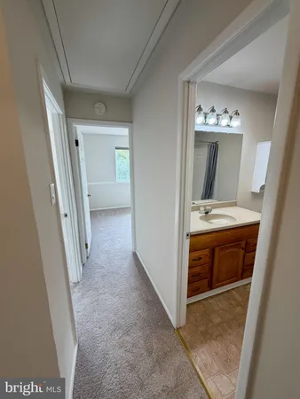 $1,550 | 916 Cobble Creek Curve, Newark, DE 19702
