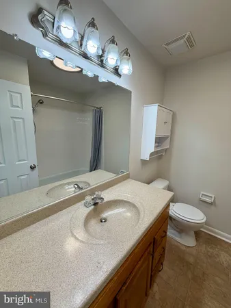 $1,550 | 916 Cobble Creek Curve, Newark, DE 19702