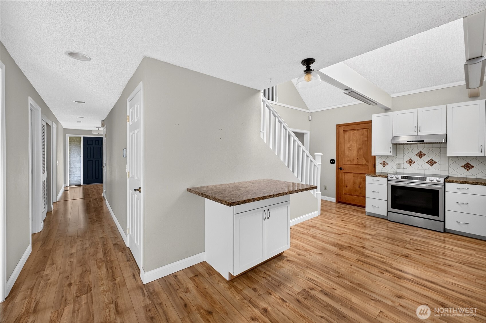 6502 Avondale Road Southwest, Unit 4 Lakewood, WA 98499 - Photo 12 of 34