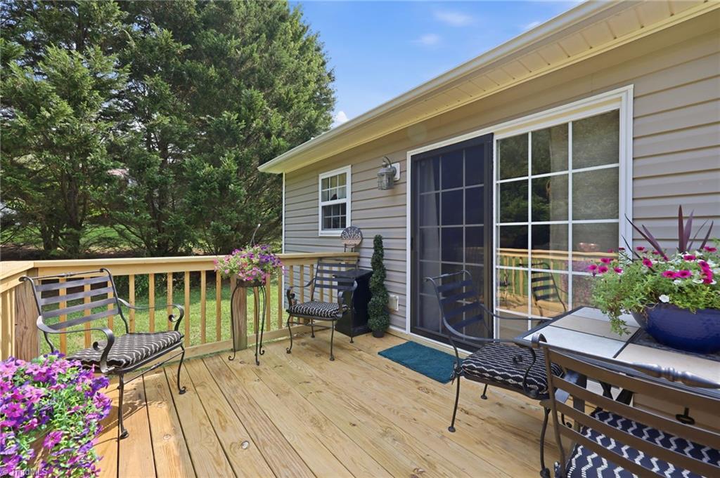 270 North Bridgewater Road Mount Airy, NC 27030 - Photo 27 of 35 Gallery Image 27