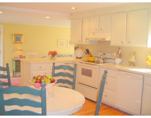 6 Stafford Road Danvers, MA 01923 - Photo 8 of 18 Gallery Image 8