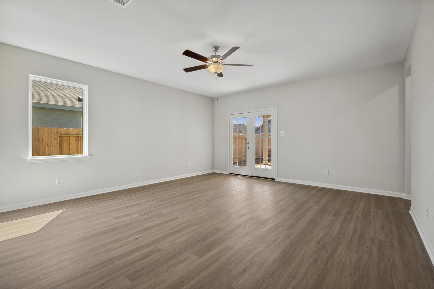 333 Fastboy Lane Waller, TX 77484 - Photo 11 of 20