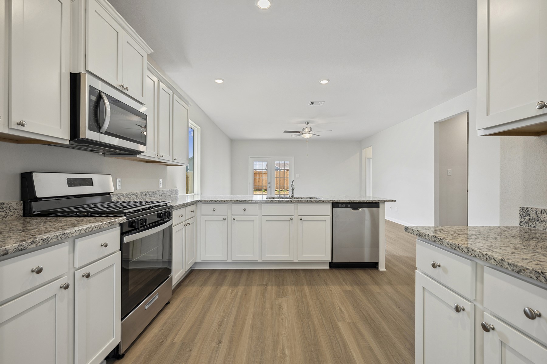 333 Fastboy Lane Waller, TX 77484 - Photo 6 of 20