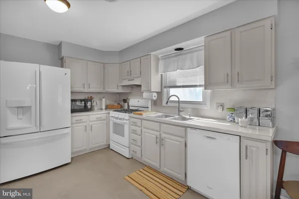 $259,900 | 106 Oak Lane, Reading, PA 19606