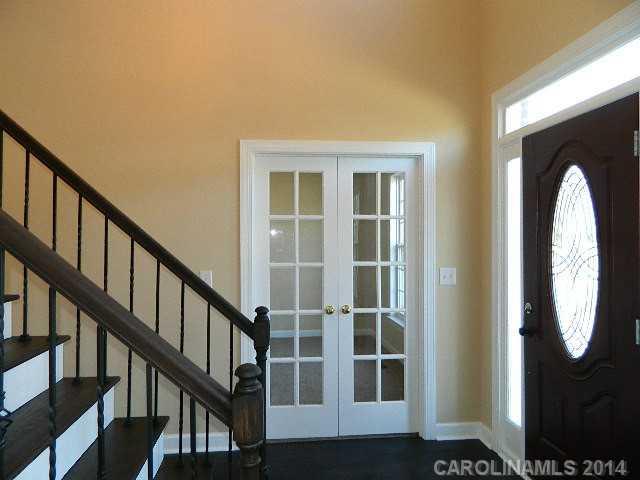 2013 Copperplate Road Charlotte, NC 28262 - Photo 2 of 16 Gallery Image 2