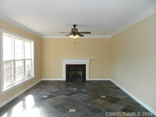 2013 Copperplate Road Charlotte, NC 28262 - Photo 5 of 16 Gallery Image 5