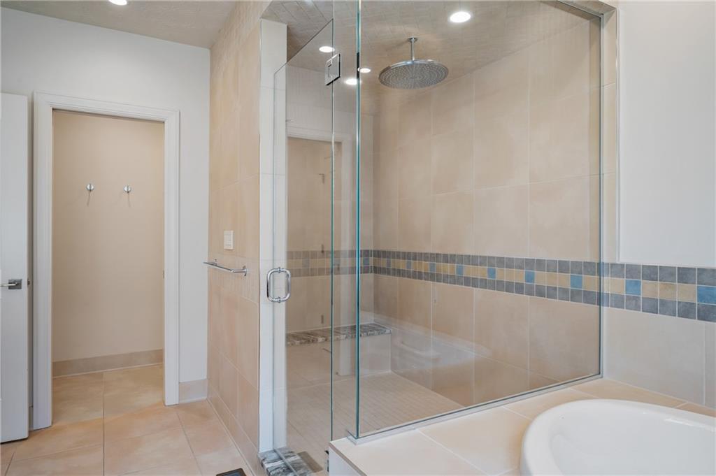 1759 Parkview Boulevard Pittsburgh, PA 15217 - Photo 28 of 45 a bathroom with a shower and toilet