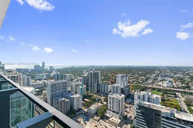$5,100 | 88 Southwest 7th Street, Unit 3608, Miami, FL 33130